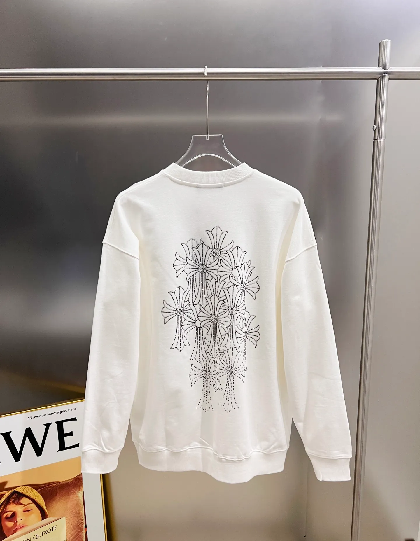 🅿️260 CH Crowe 2025 Autumn and Winter New Style Round Neck Long Sleeve Sweater Cross Middle Eastern Australian Diamond Design Craftsmanship Great in Reality🔥Same Loose Version for Men and Women Size S M L XL XXL Five Codes Black White